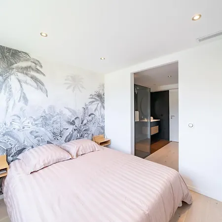 Appartement Cozystay 1700 -luxury 3-bedroom With Terrace & Sea View In